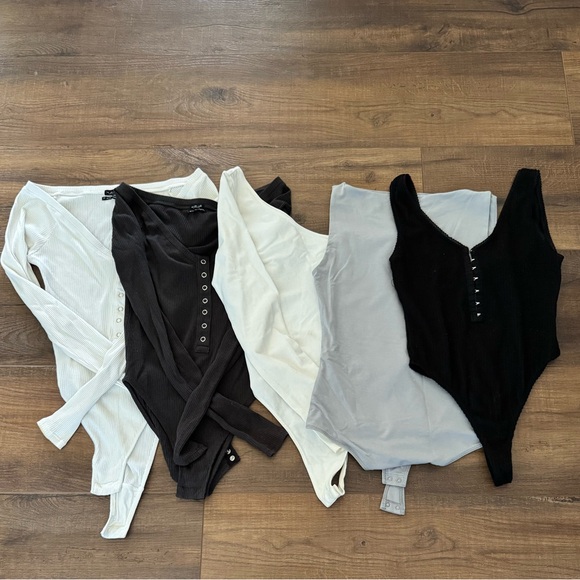 Tops - Bodysuit Bundle sz S